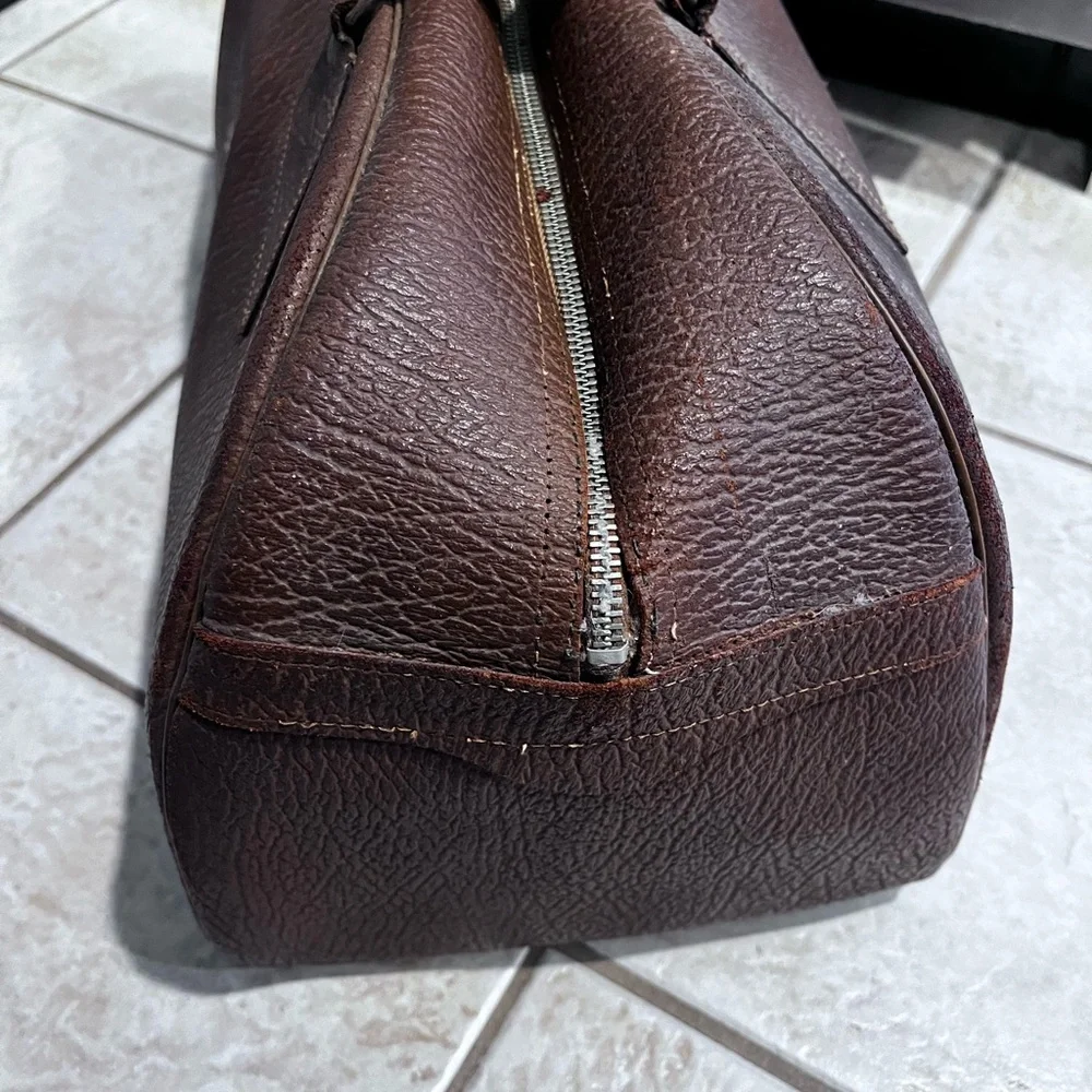 Vintage Doctors Brown Leather Zipper Bag 9”x9”x18” With Lock No Key